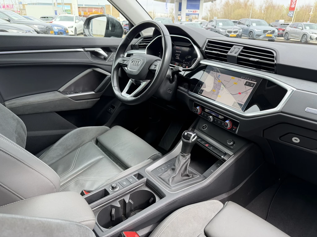 Audi Q3 – foto 11