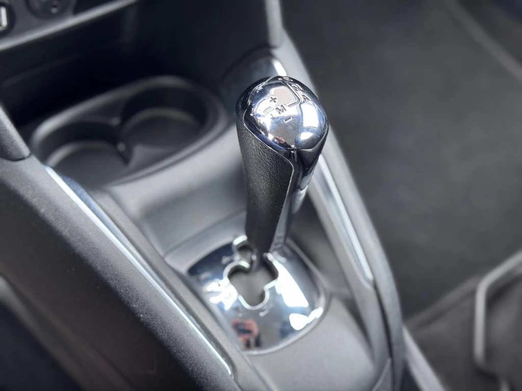 Peugeot 208 – foto 12