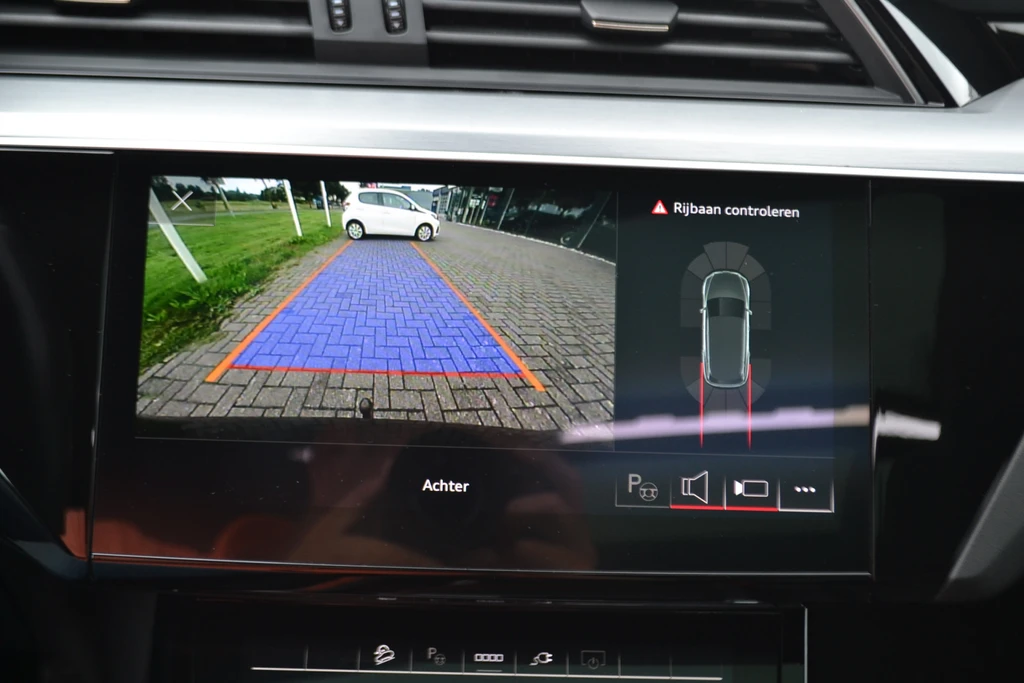 Audi e-tron – foto 22