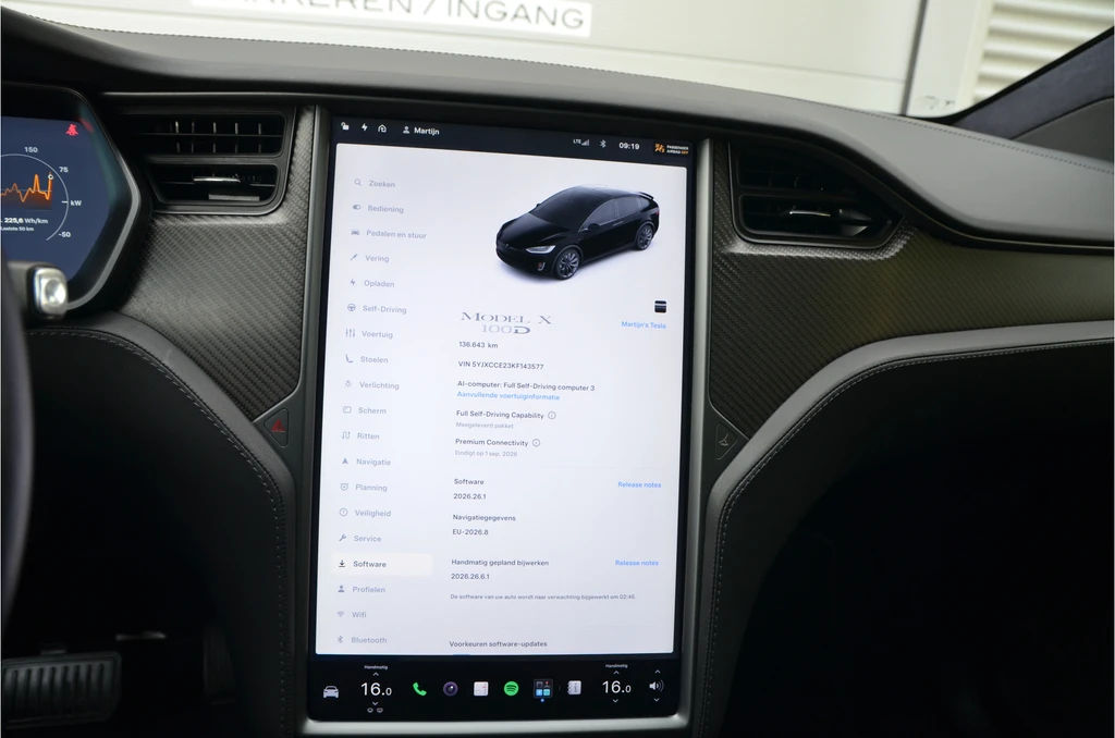 Tesla Model X – foto 24