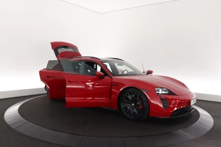 Porsche Taycan – thumbnail 13