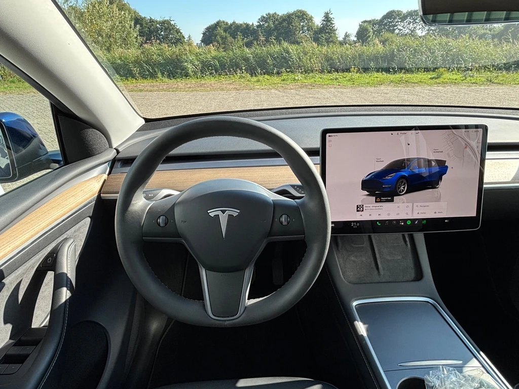 Tesla Model Y – foto 16