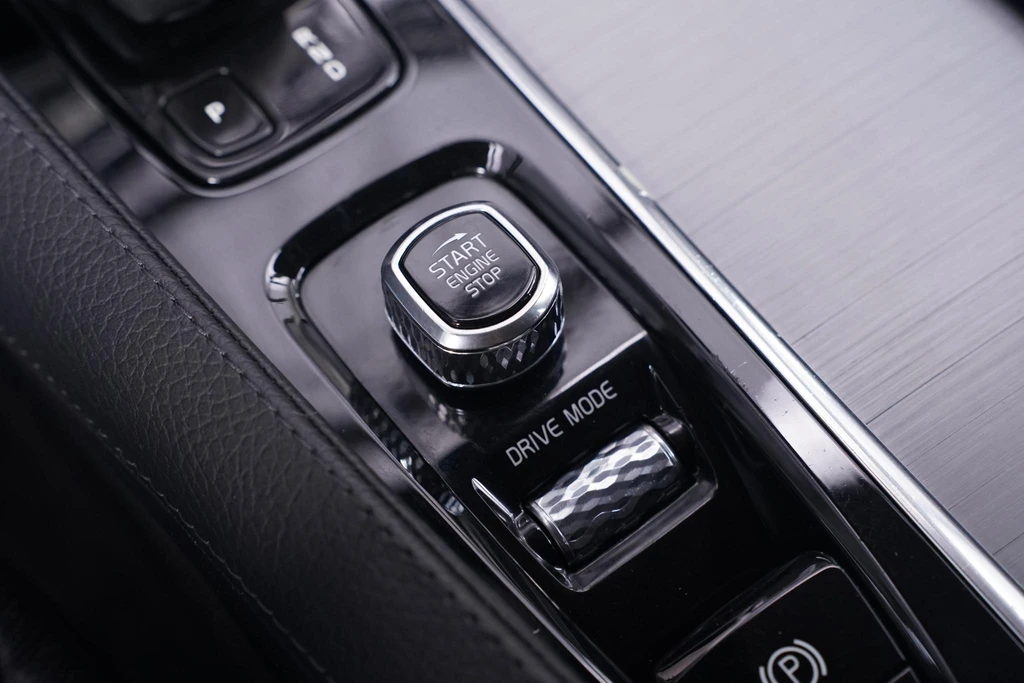 Volvo XC90 – foto 30