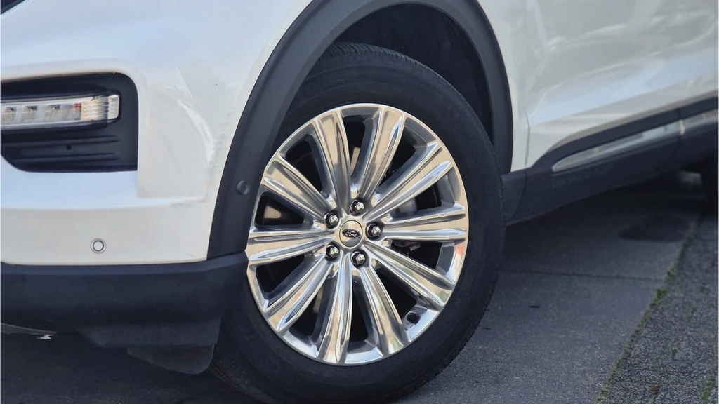 Ford Explorer – foto 17