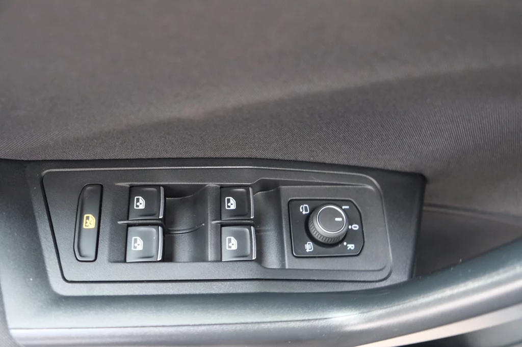 Volkswagen T-Roc – foto 12