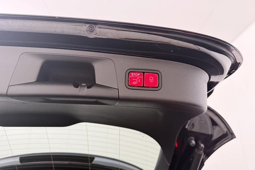 Mercedes-Benz EQA – foto 15