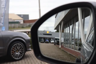 Land Rover Range Rover Velar – thumbnail 46