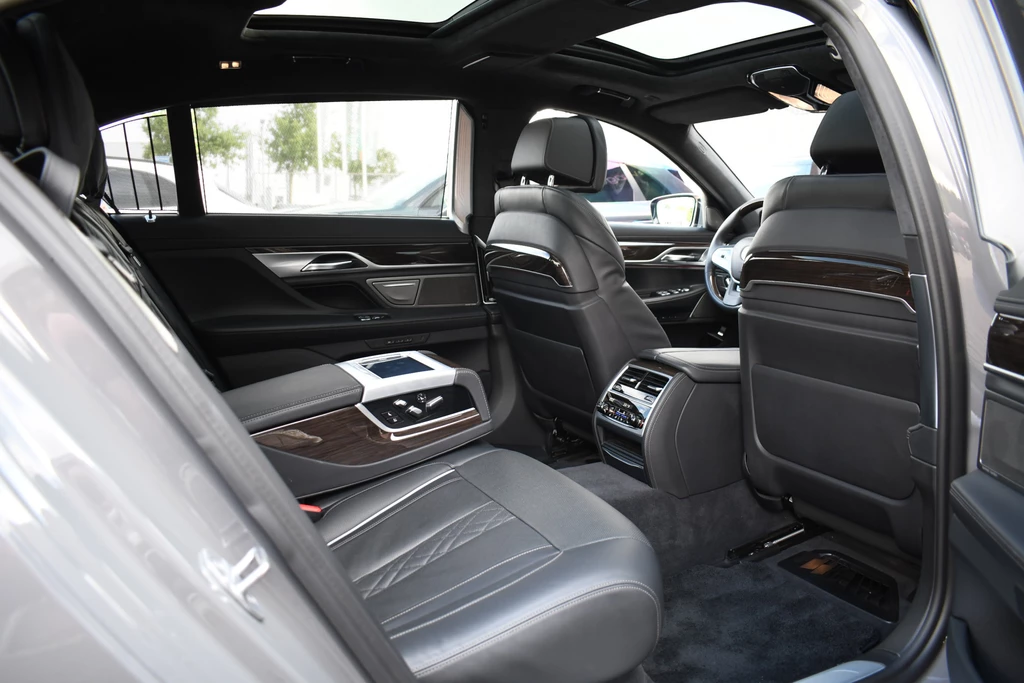 BMW 7 Serie – foto 33