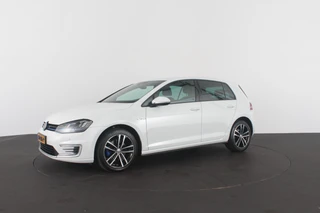 Volkswagen Golf – thumbnail 2