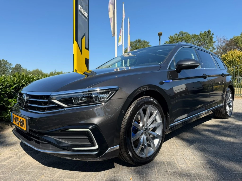 Volkswagen Passat – foto 2