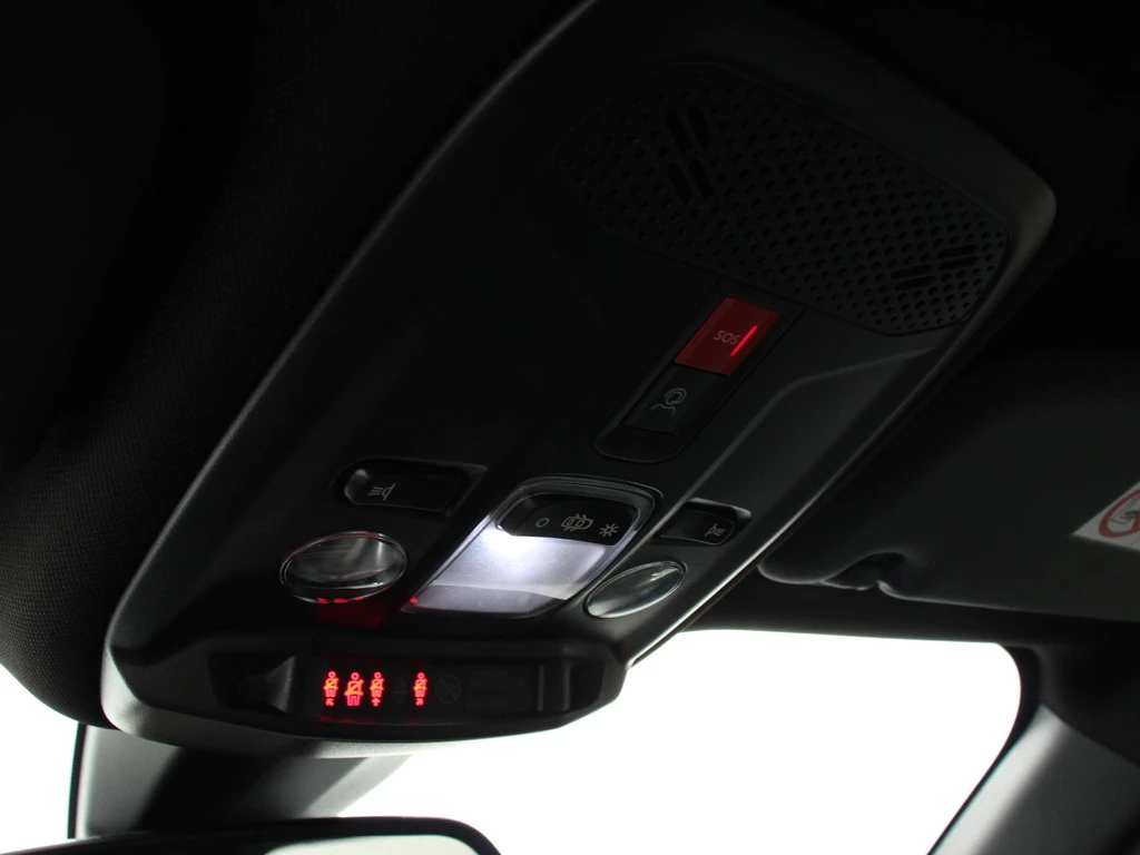 Peugeot e-2008 – foto 33