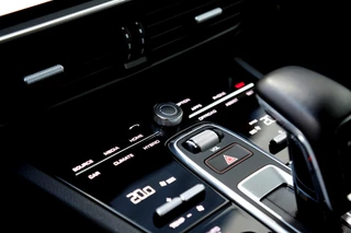 Porsche Cayenne – thumbnail 32