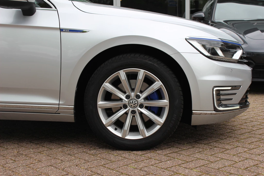 Volkswagen Passat – foto 16