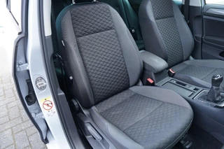 Volkswagen Golf – thumbnail 24