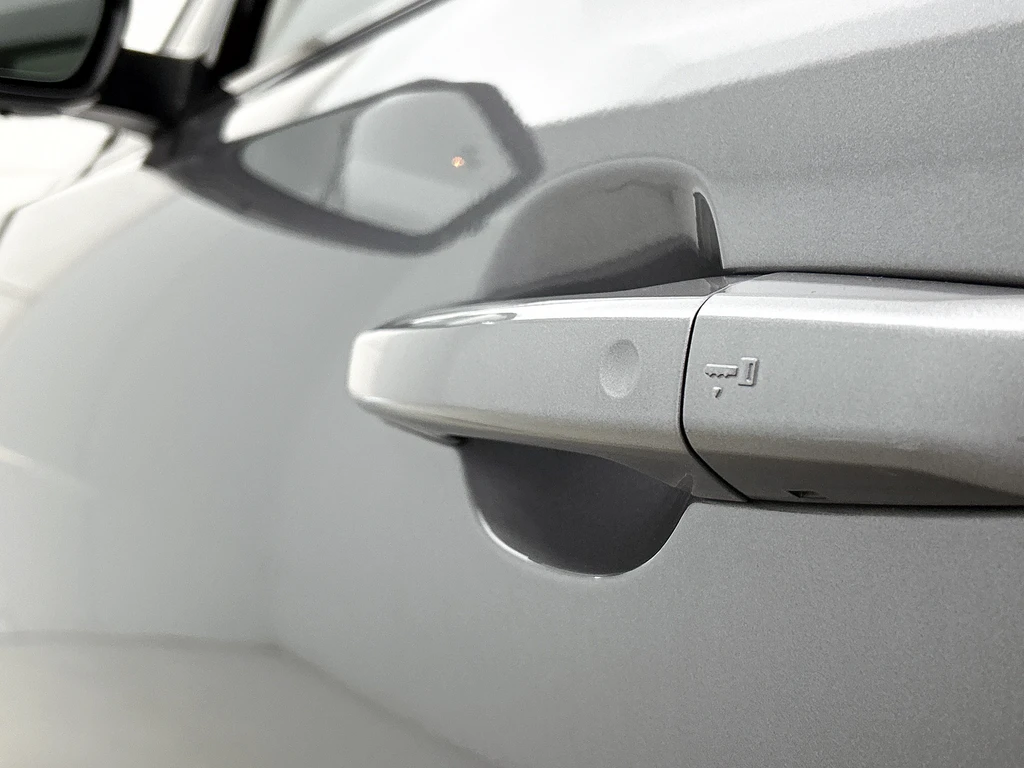 Jaguar F-PACE – foto 19