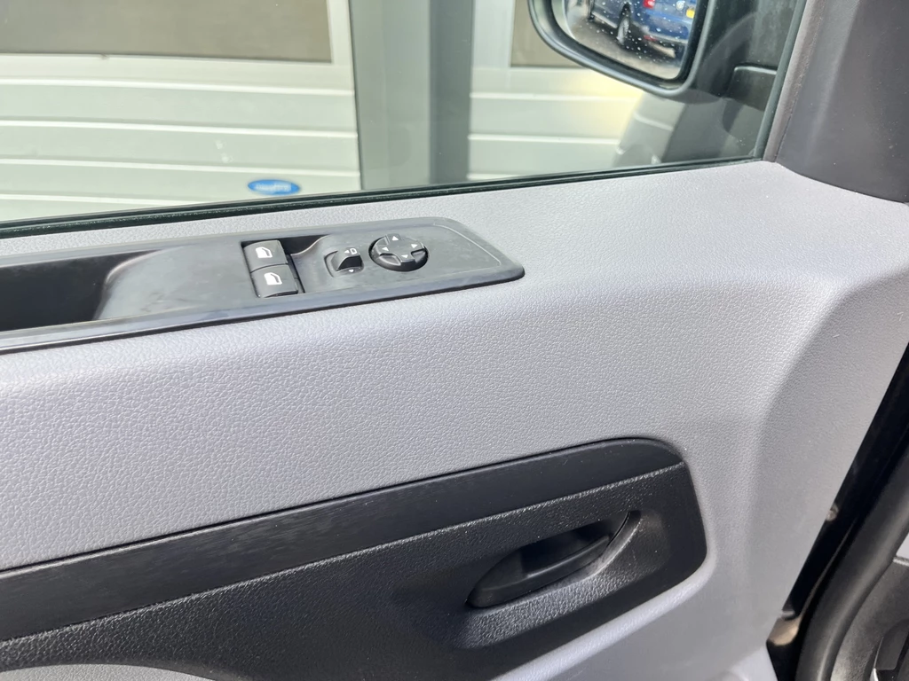 Opel Vivaro – foto 14