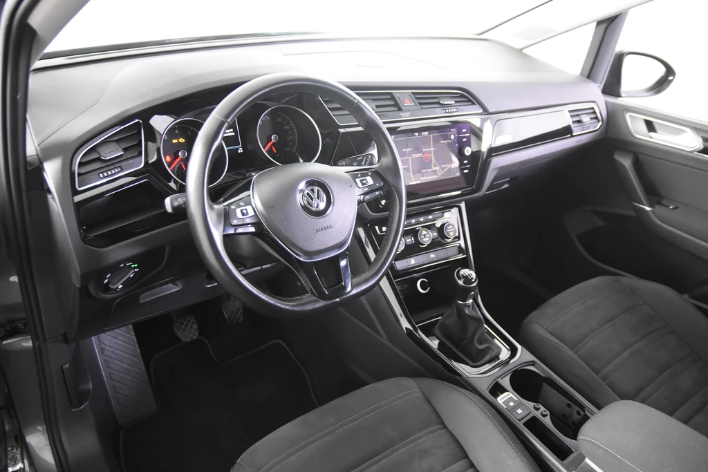Volkswagen Touran – foto 16
