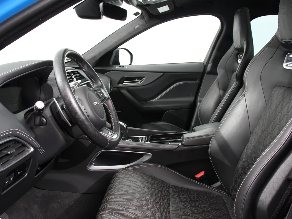 Jaguar F-PACE – foto 24