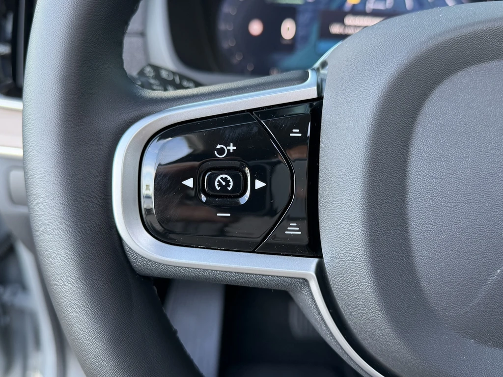 Volvo XC90 – foto 21