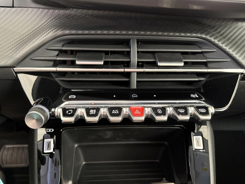Peugeot 208 – foto 21