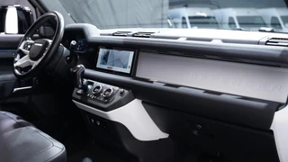 Land Rover Defender – thumbnail 23