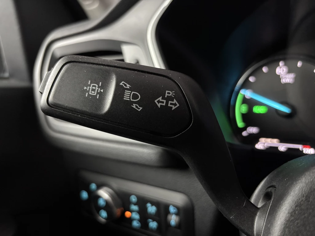 Ford Kuga – foto 18