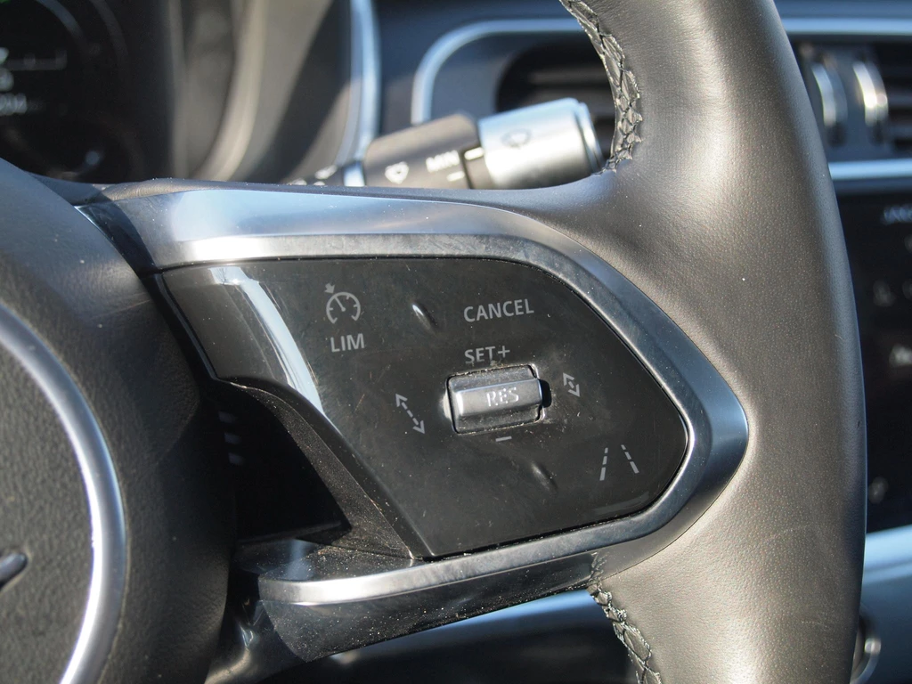 Jaguar I-PACE – foto 18