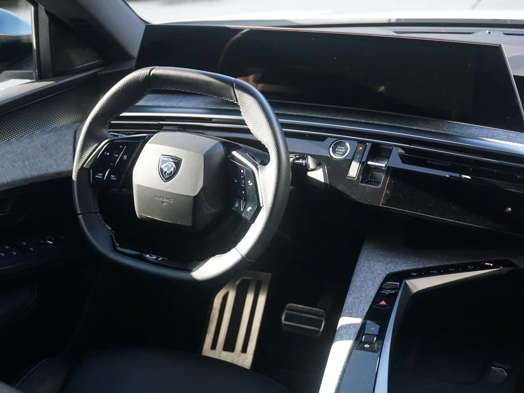 Peugeot e-3008 – foto 15