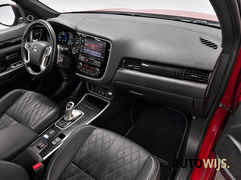 Mitsubishi Outlander – foto 16