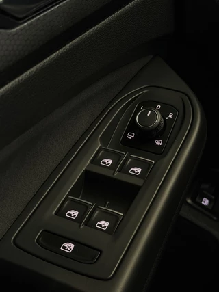 Volkswagen Golf – thumbnail 33