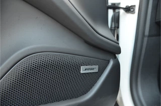 Porsche Taycan – thumbnail 30