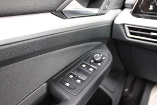 Volkswagen Golf – thumbnail 29