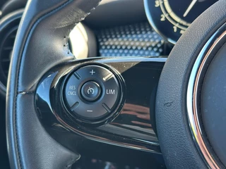 MINI Cooper Cabrio – thumbnail 17