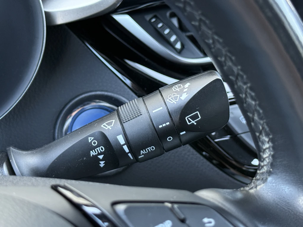 Toyota C-HR – foto 19