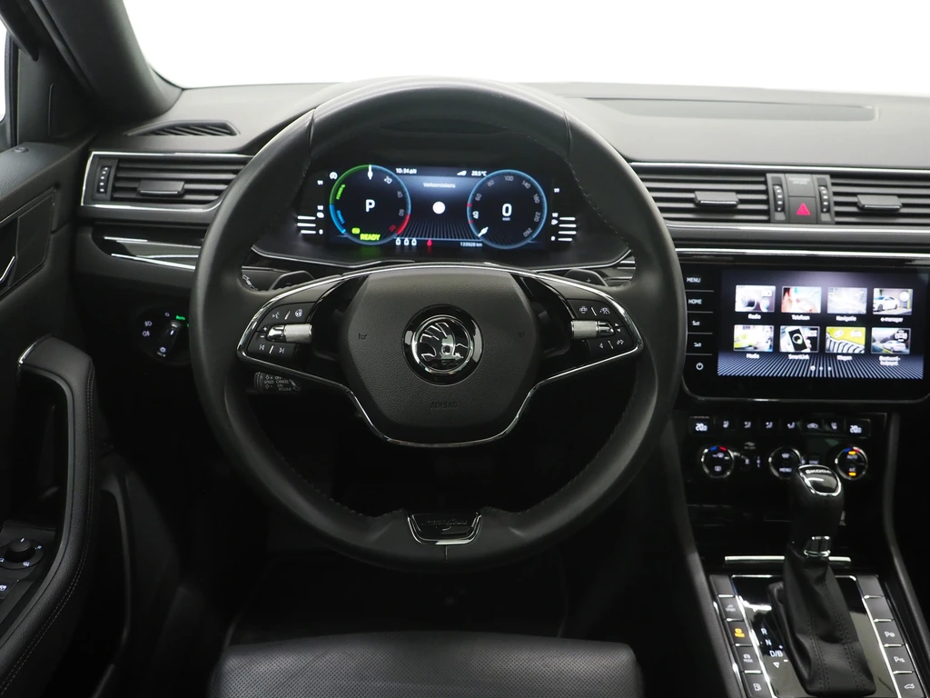 Škoda Superb – foto 40