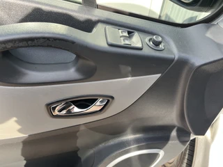 Renault Trafic – thumbnail 15