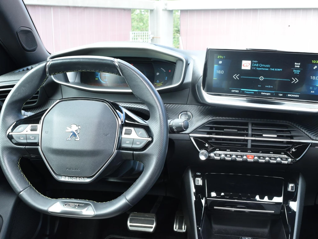 Peugeot e-2008 – foto 10