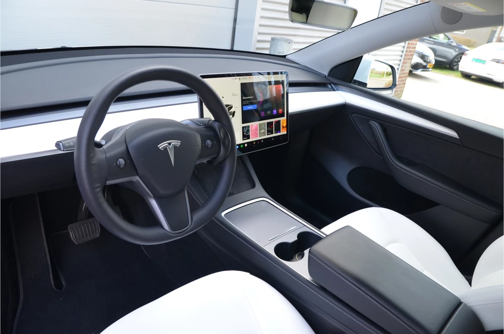 Tesla Model Y – foto 10