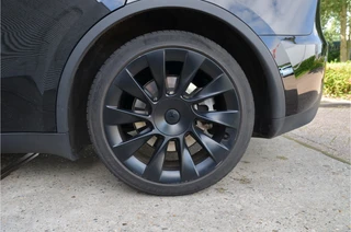 Tesla Model Y – thumbnail 34