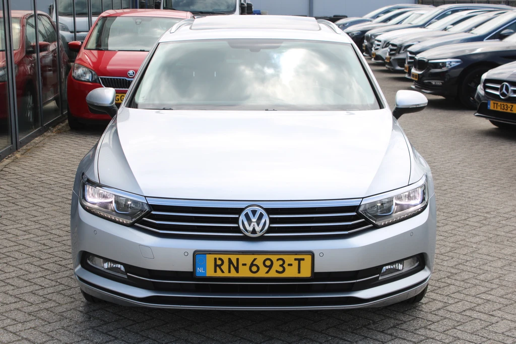 Volkswagen Passat – foto 11