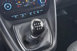 Ford Transit Connect – thumbnail 25