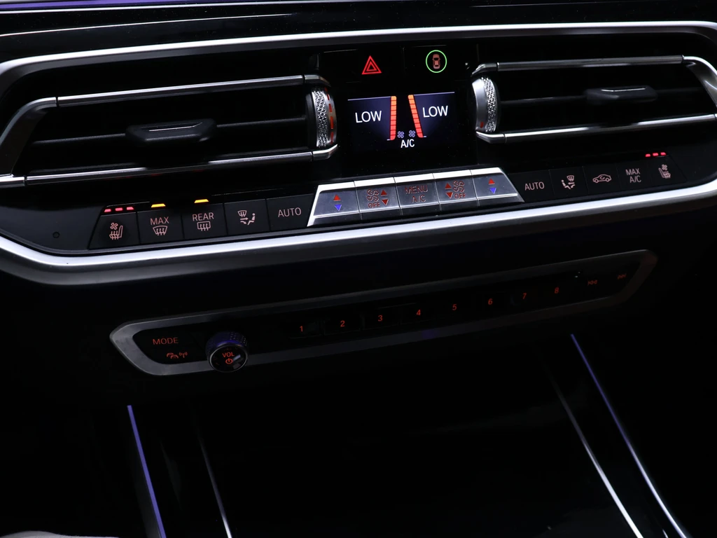 BMW X7 – foto 32