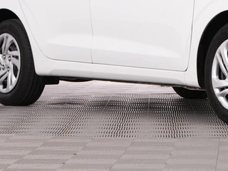 Hyundai i10 – thumbnail 4