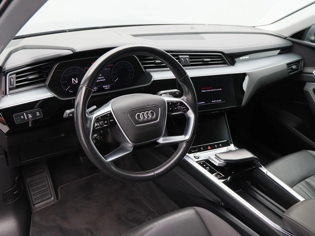 Audi e-tron – foto 10