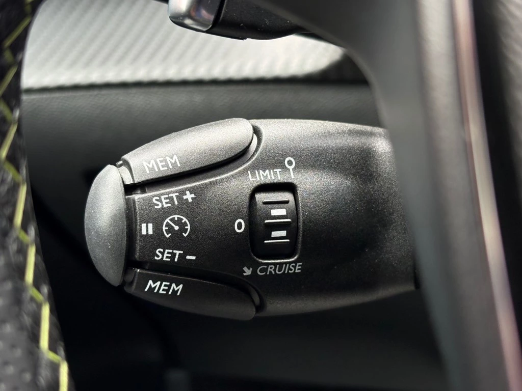Peugeot 208 – foto 16