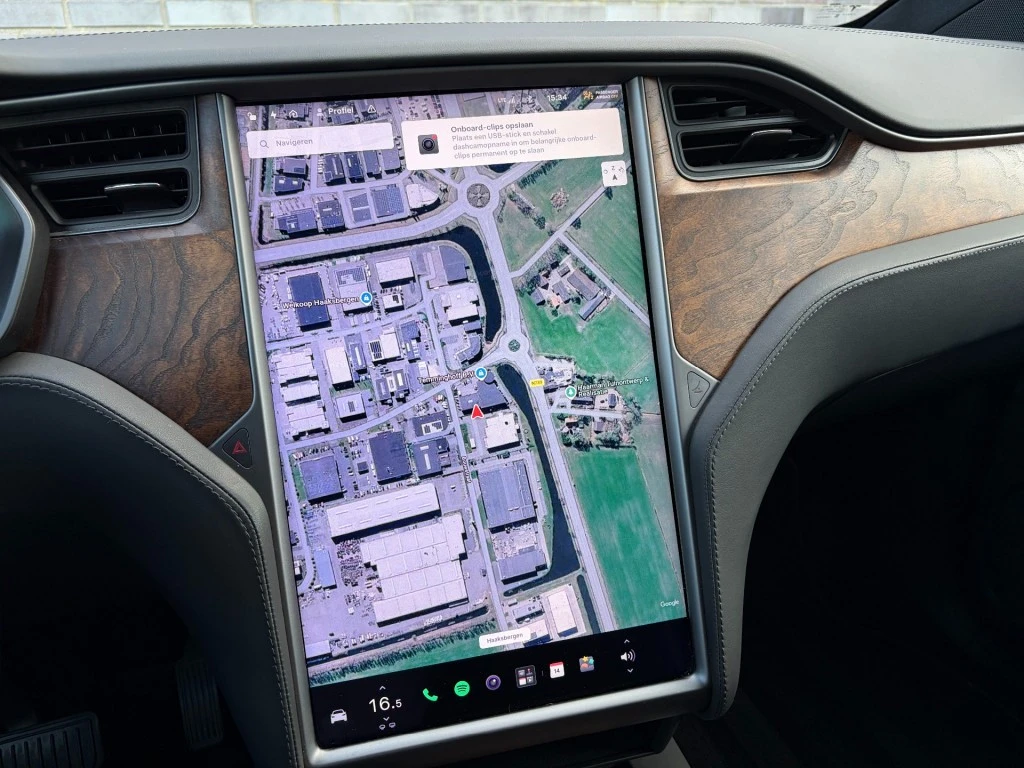 Tesla Model X – foto 21