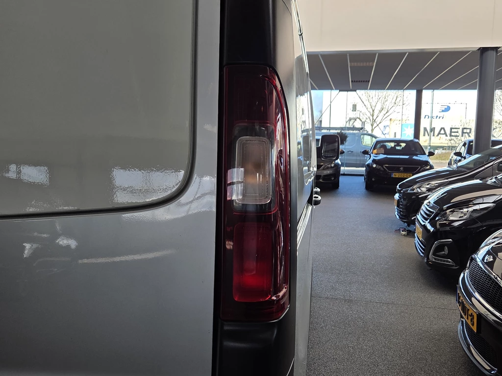 Opel Vivaro – foto 10