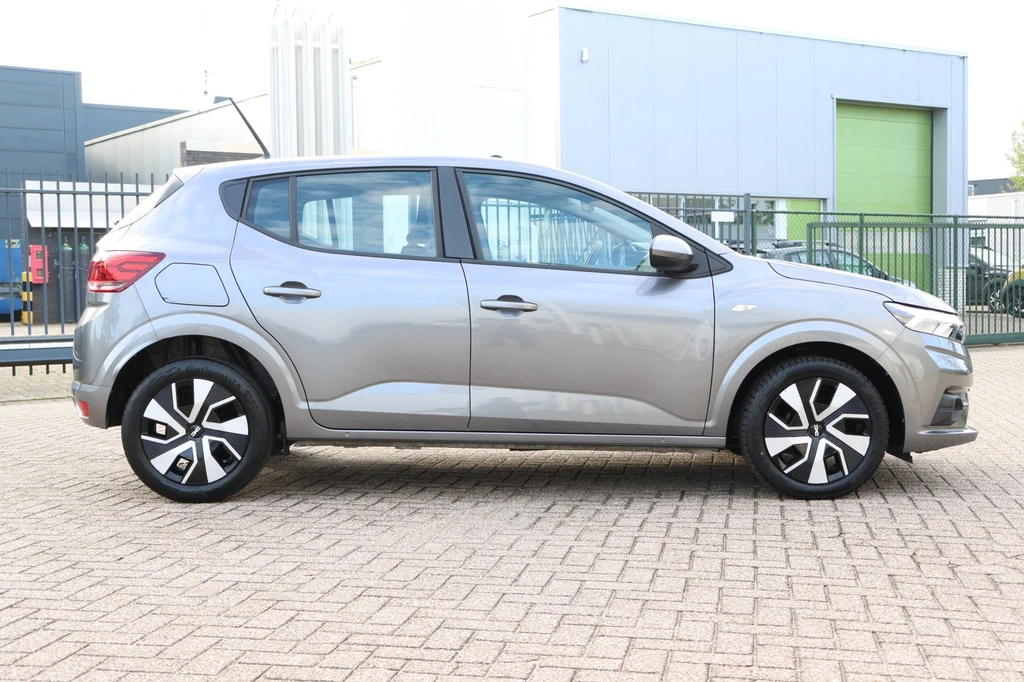 Dacia Sandero – foto 4