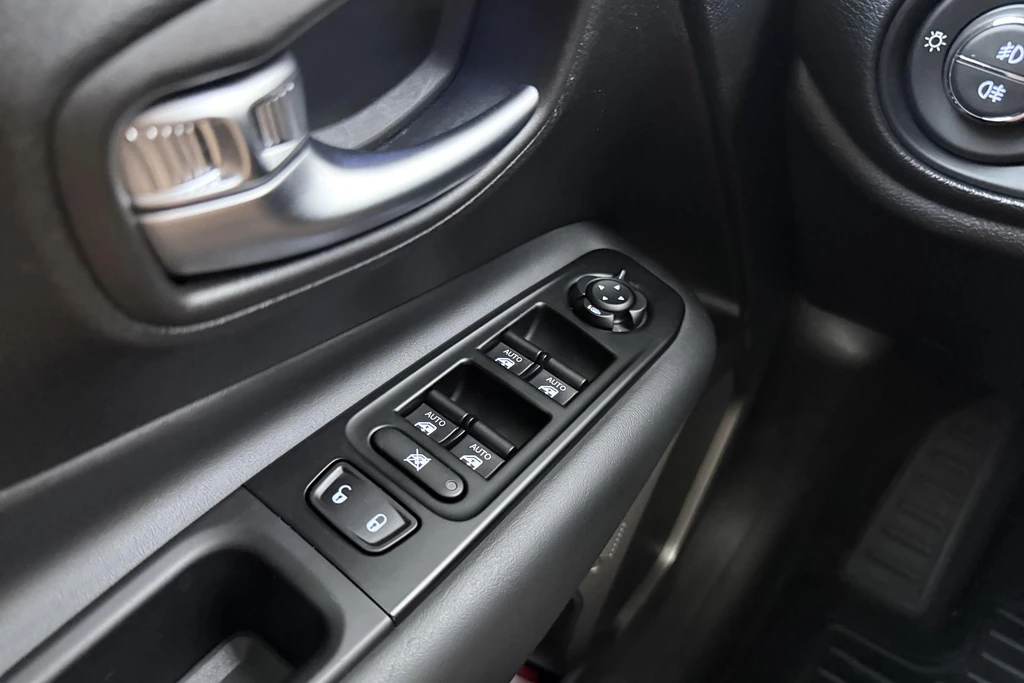 Jeep Renegade – foto 18