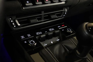 Porsche 911 – thumbnail 24